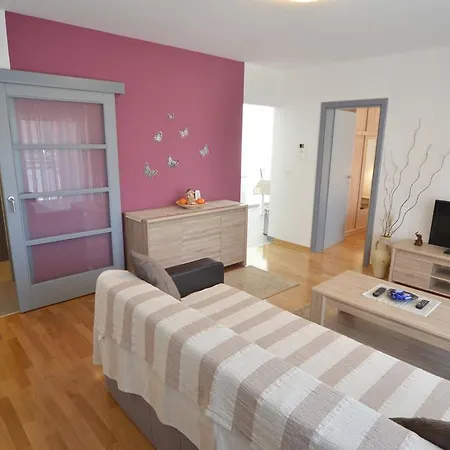 Dina 52 Apartman